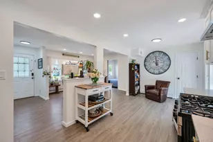 33 Wiltshire Dr, Commack, NY 11725 - Photo 4