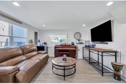 33 Wiltshire Drive, Commack, NY 11725 - Photo 10