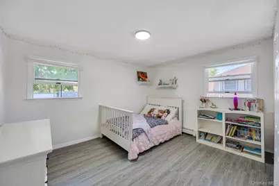 33 Wiltshire Drive, Commack, NY 11725 - Photo 12
