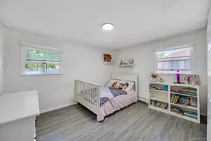 33 Wiltshire Dr, Commack, NY 11725 - Photo 12