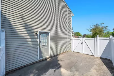 33 Wiltshire Drive, Commack, NY 11725 - Photo 24