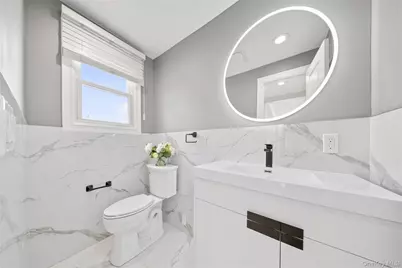 19 6th Street, New Hyde Park, NY 11040 - Photo 12