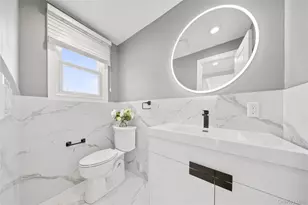 19 6th St, New Hyde Park, NY 11040 - Photo 12
