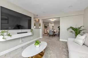 530 Dubois Ave, Valley Stream, NY 11581 - Photo 4