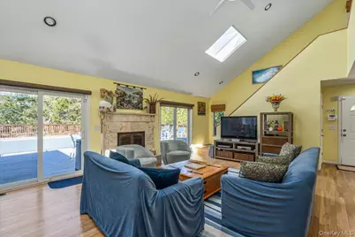 [Address not provided], Westhampton, NY 11977 - Photo 6