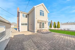 15 Chadwick Rd, Syosset, NY 11791 - Photo 32