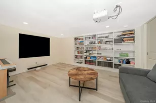 15 Chadwick Rd, Syosset, NY 11791 - Photo 30