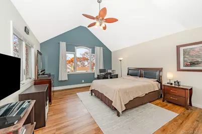 15 Chadwick Road, Syosset, NY 11791 - Photo 16