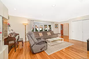 15 Chadwick Rd, Syosset, NY 11791 - Photo 18