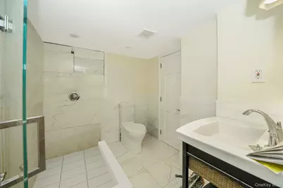 846 E 48th Street, Brooklyn, NY 11203 - Photo 24