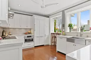 36 Howard Ave, White Plains, NY 10606 - Photo 4