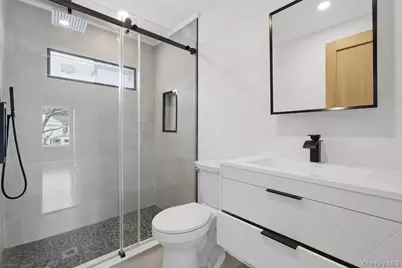 80 Swezey Street, Patchogue, NY 11772 - Photo 16