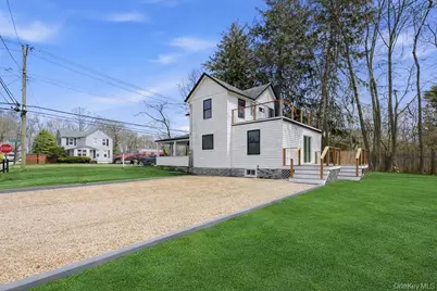 80 Swezey Street, Patchogue, NY 11772 - Photo 4