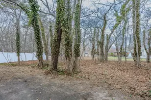 85 Norfleet Ln, Coram, NY 11727 - Photo 26