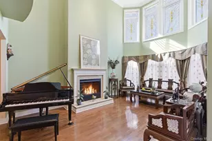 50 Holiday Pond Rd, Jericho, NY 11753 - Photo 4