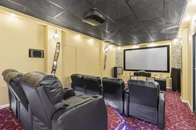 50 Holiday Pond Road, Jericho, NY 11753 - Photo 32