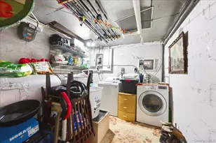 326 Underhill Ave, Bronx, NY 10473 - Photo 18