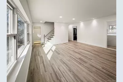 16 Sunset Drive, Huntington, NY 11743 - Photo 10