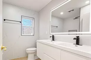 16 Sunset Dr, Huntington, NY 11743 - Photo 12