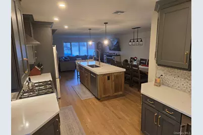 21 Nevin Terrace, Massapequa Park, NY 11762 - Photo 4