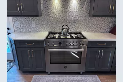 21 Nevin Terrace, Massapequa Park, NY 11762 - Photo 8