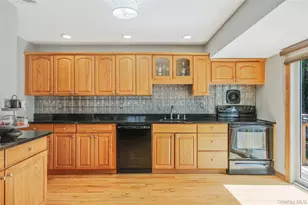 103 Stephen Rd, Bayport, NY 11705 - Photo 10