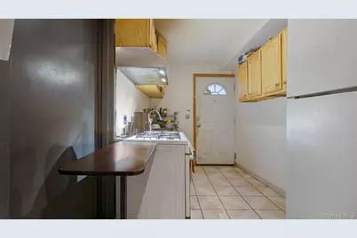 12706 97th Avenue, Richmond Hill, NY 11419 - Photo 16