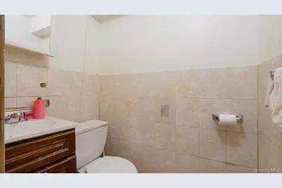 12706 97th Avenue, Richmond Hill, NY 11419 - Photo 20