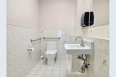 19217 47 Avenue #A, Flushing, NY 11358 - Photo 16