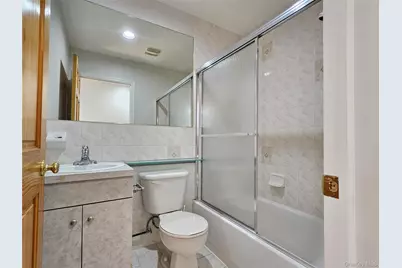 19217 47 Avenue #A, Flushing, NY 11358 - Photo 6