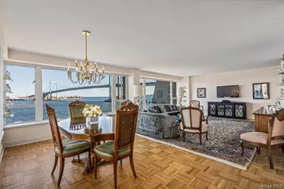 16625 Powells Cove Boulevard #3B, Whitestone, NY 11357 - Photo 4