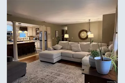 8 Briar Lane, Wappingers Falls, NY 12590 - Photo 10