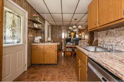 717 Calhoun Avenue, Bronx, NY 10465 - Photo 12