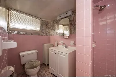 717 Calhoun Avenue, Bronx, NY 10465 - Photo 14