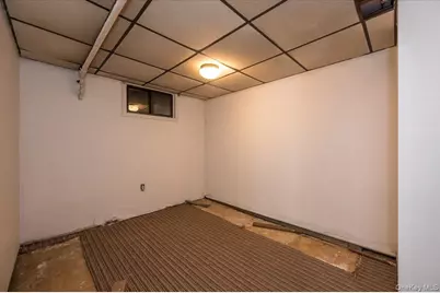 717 Calhoun Avenue, Bronx, NY 10465 - Photo 18