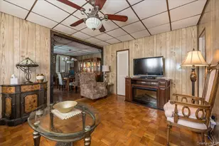 717 Calhoun Ave, Bronx, NY 10465 - Photo 4