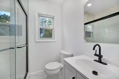 77 Spencer Street, Farmingdale, NY 11735 - Photo 8