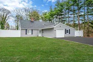 157 Serpentine Ln, Islandia, NY 11749 - Photo 2