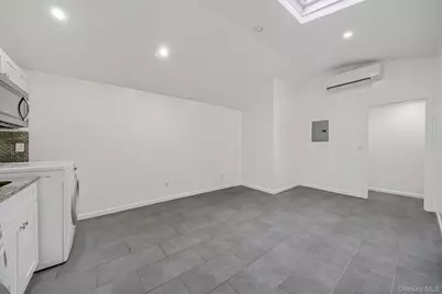 157 Serpentine Lane, Islandia, NY 11749 - Photo 18