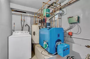 320 Idaho St, Lindenhurst, NY 11757 - Photo 28