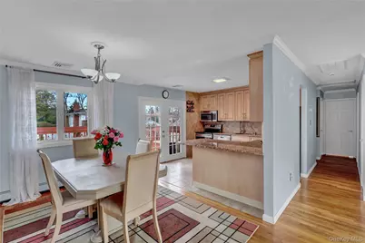 320 Idaho Street, Lindenhurst, NY 11757 - Photo 12