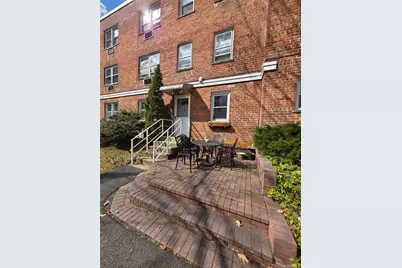 125 N Washington Avenue #2, Hartsdale, NY 10530 - Photo 2