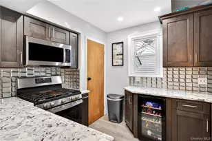 587 Dubois Ave, Valley Stream, NY 11581 - Photo 8