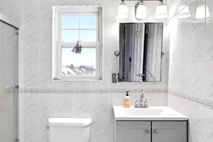 587 Dubois Ave, Valley Stream, NY 11581 - Photo 12