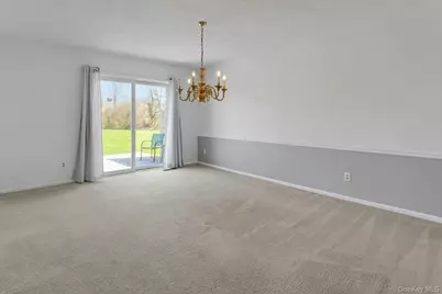 11 Cushing Green S, Pawling, NY 12564 - Photo 10