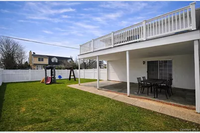 1827 Gerald Avenue, East Meadow, NY 11554 - Photo 20