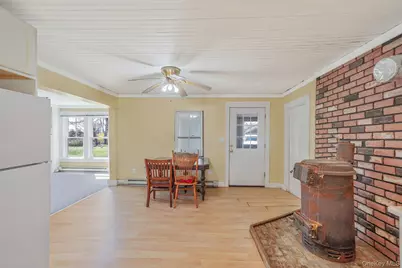 5528 Sound Avenue, Riverhead, NY 11901 - Photo 26