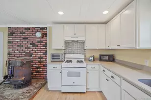 5528 Sound Ave, Riverhead, NY 11901 - Photo 24