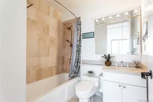 350 W 50th St, New York (Manhattan), NY 10019 - Photo 10