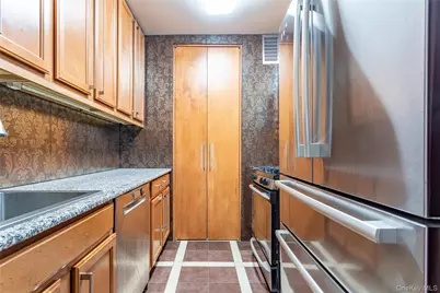 350 W 50th Street #30E, New York (Manhattan), NY 10019 - Photo 28